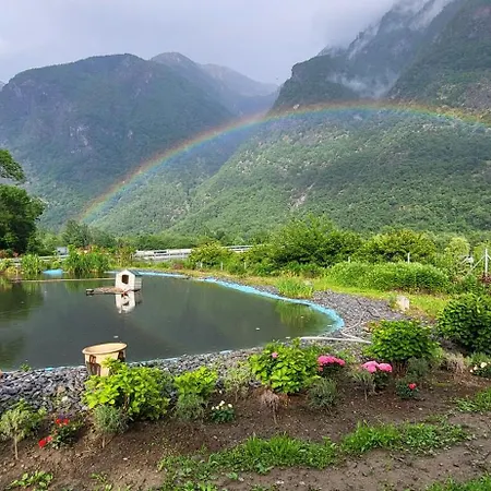 Casa Oliver, Tra La Calanca E I Castelli Di Bellinzona Проживание в семье *